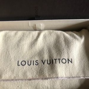 Louis Vuitton Sarah Wallet